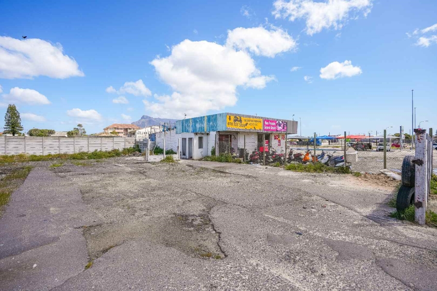 Commercial Property for Sale in Rugby Western Cape